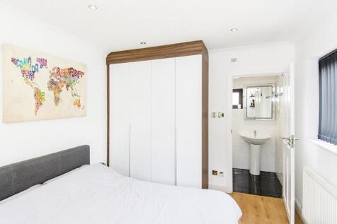 Bedroom Four Photo 2
