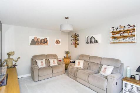 (Lounge Photo Two)