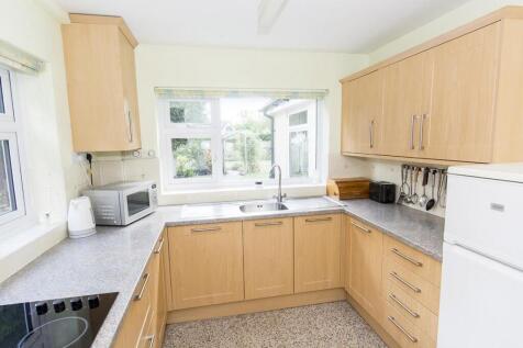 Kitchen (Photo Two)