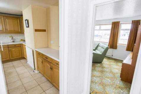 Kitchen/ lounge