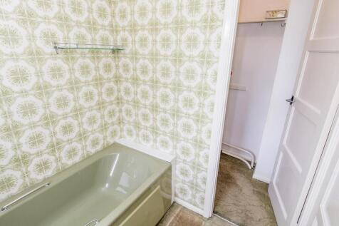 Bathroom Photo 2