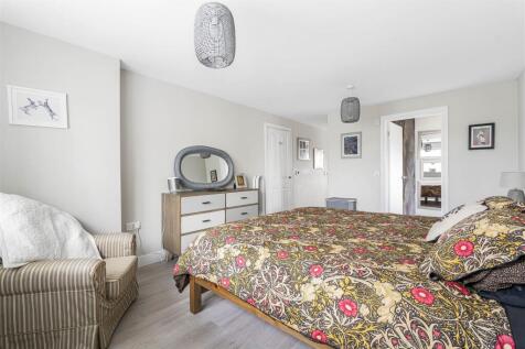 Principal Bedroom Photo 2