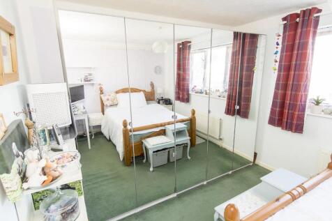 Bedroom One (Photo Two)