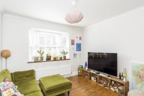 lounge Photo 3