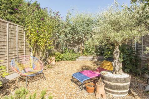 Garden ( Photo 4)