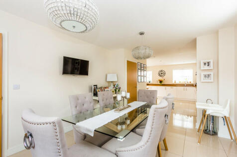 Kitchen/dining ro...