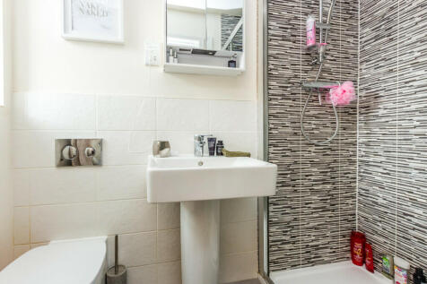 Ensuite shower ro...