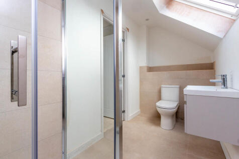Ensuite shower ro...