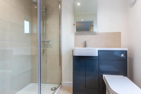 Ensuite shower ro...