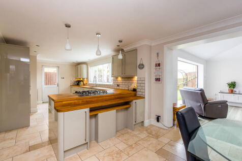 Kitchen/Dining Ro...