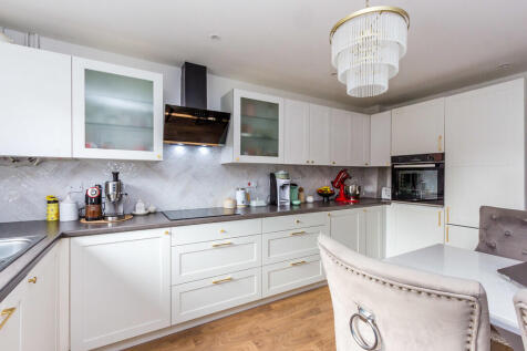 Kitchen/Dining Ro...