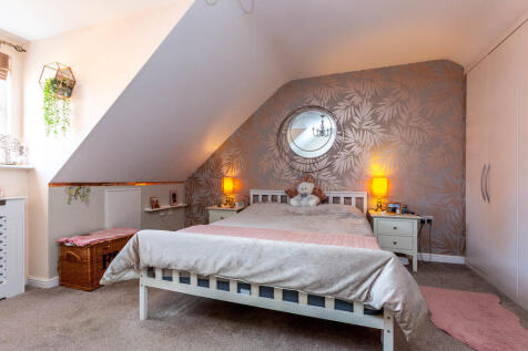 Main bedroom