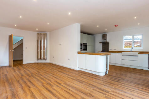 Lounge/Dining/Kit...