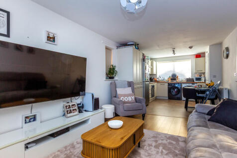 Lounge/Dining/Kit...