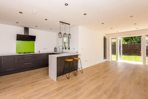 Kitchen/dining/fa...