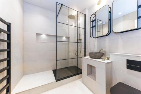 En Suite Shower