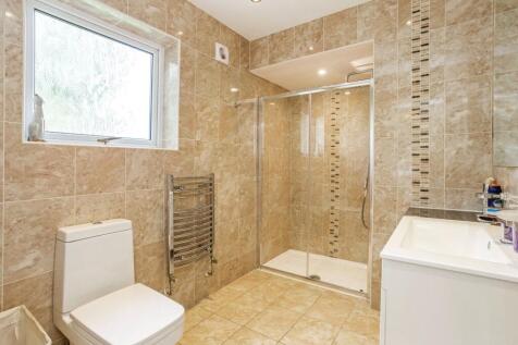 En Suite Shower Room