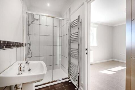 Bed 2 En Suite