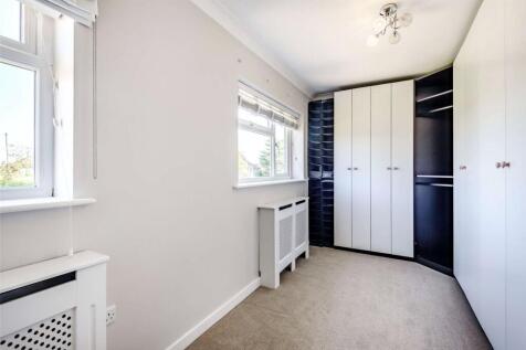 Bed 3/Dressing Room