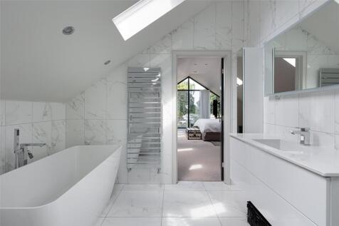 Bed 1 En Suite