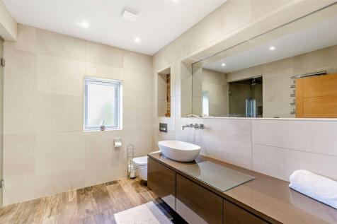 Bed 2 En Suite