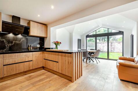 Kitchen/Living/Diner