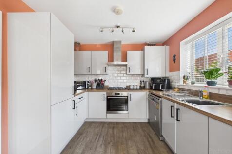 CAM05449G0-PR0013-STILL002