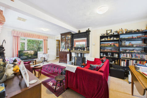 CAM05449G0-PR0041-STILL009