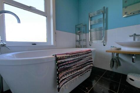 BATHROOM2