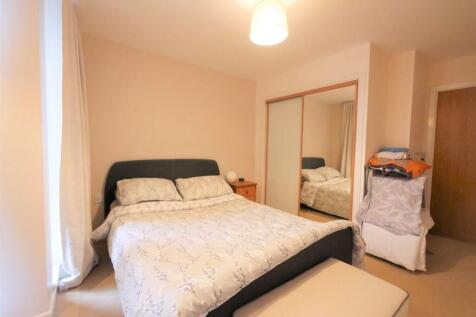 BEDROOM1 2
