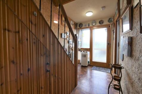 ENTRANCE HALL2
