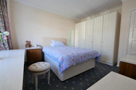 BEDROOM1 2