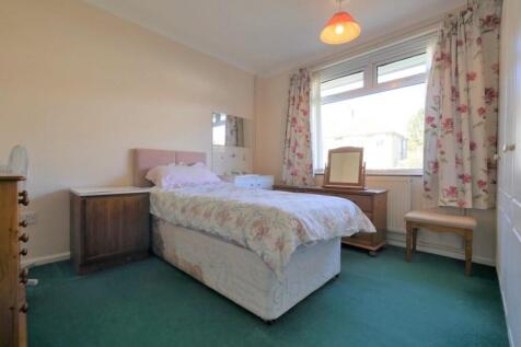 BEDROOM2