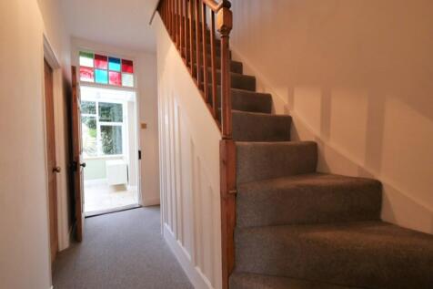 INNER HALLWAY2