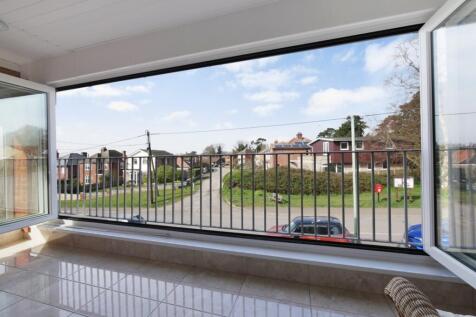 BALCONY OUTLOOK1