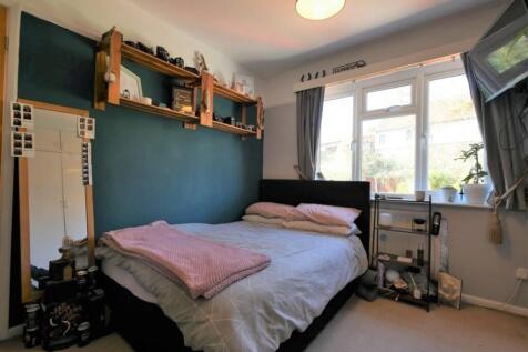 BEDROOM2 2