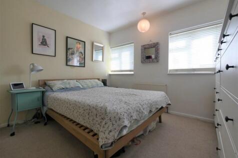 BEDROOM1 2