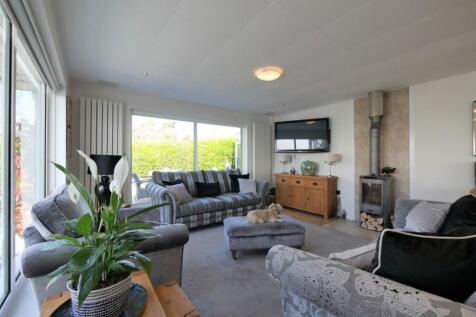 LOUNGE AREA2