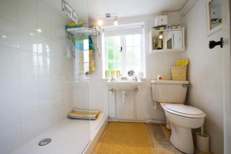 SHOWER ROOM1