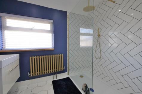 SHOWER ROOM1
