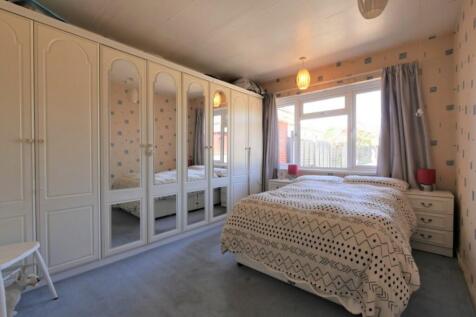 BEDROOM2