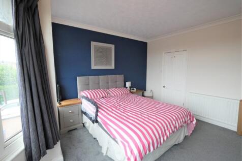 BEDROOM1 2