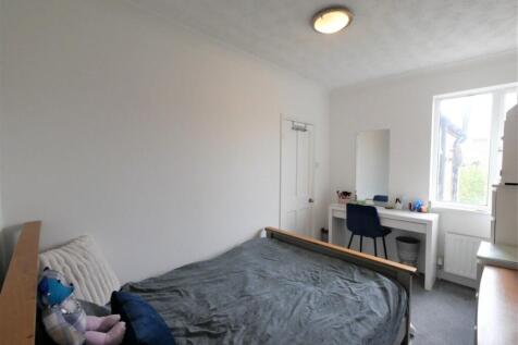 BEDROOM2 2
