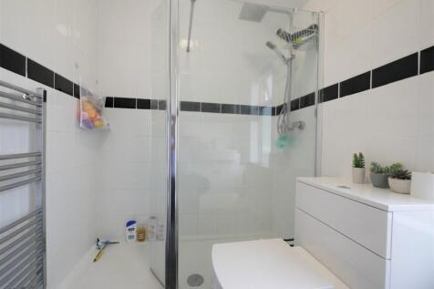 SHOWER ROOM1