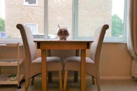 SITTING AND DININ...