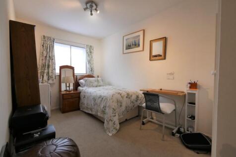 BEDROOM2