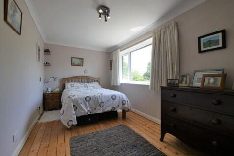 BEDROOM4