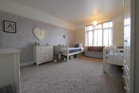 BEDROOM2