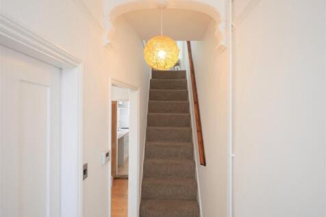 ENTRANCE HALL2