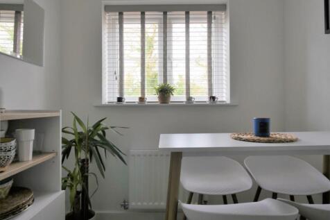 DINING AREA2